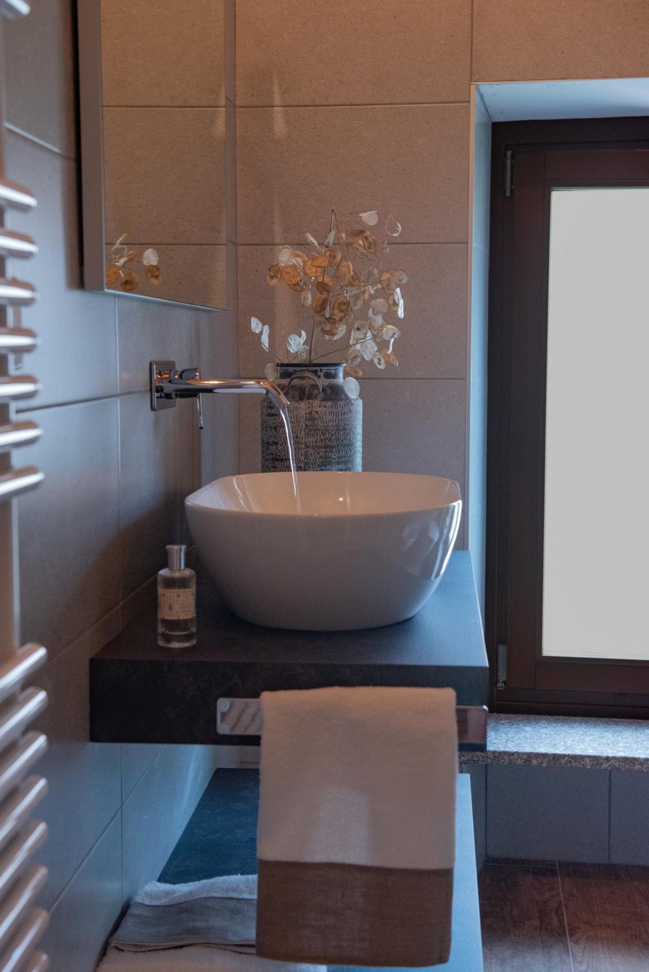 Byvigin Hotel Magliano Alfieri Bagian luar foto