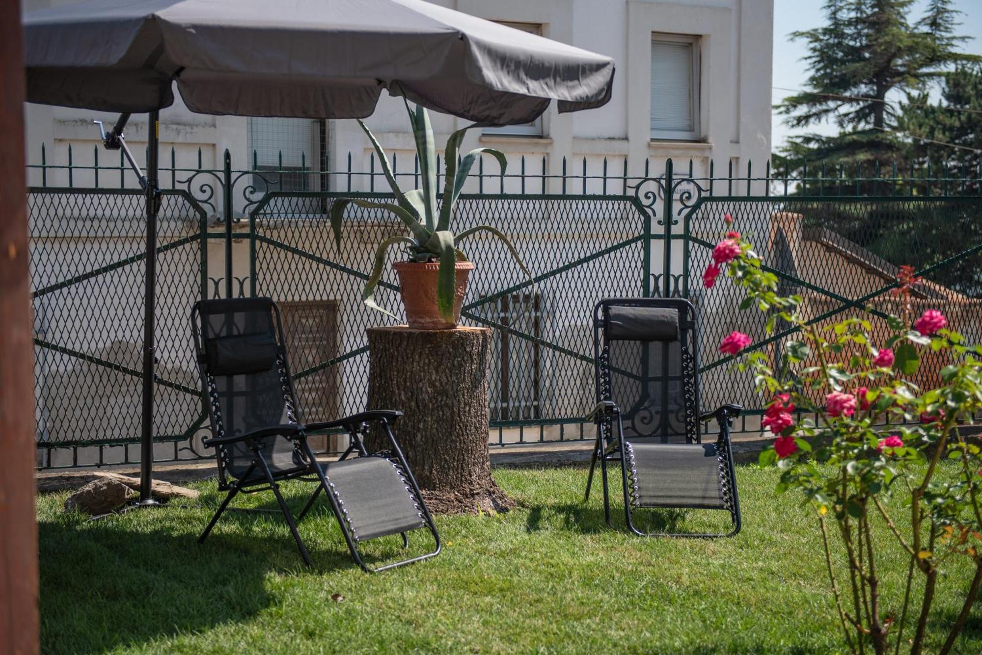 Byvigin Hotel Magliano Alfieri Bagian luar foto